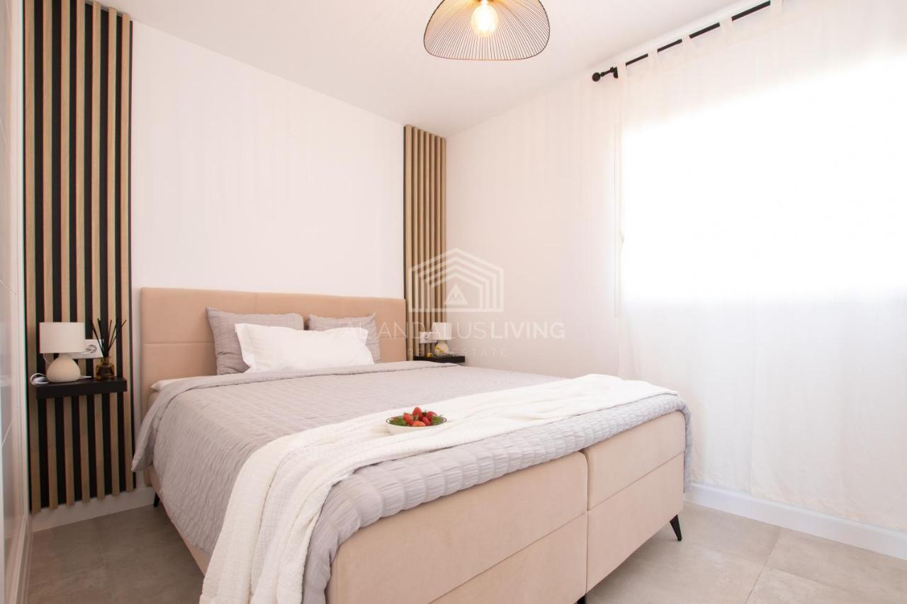 Panoramic Sea Views And Direct Access To The Beach From The Community In Torrenueva Daire Málaga Dış mekan fotoğraf