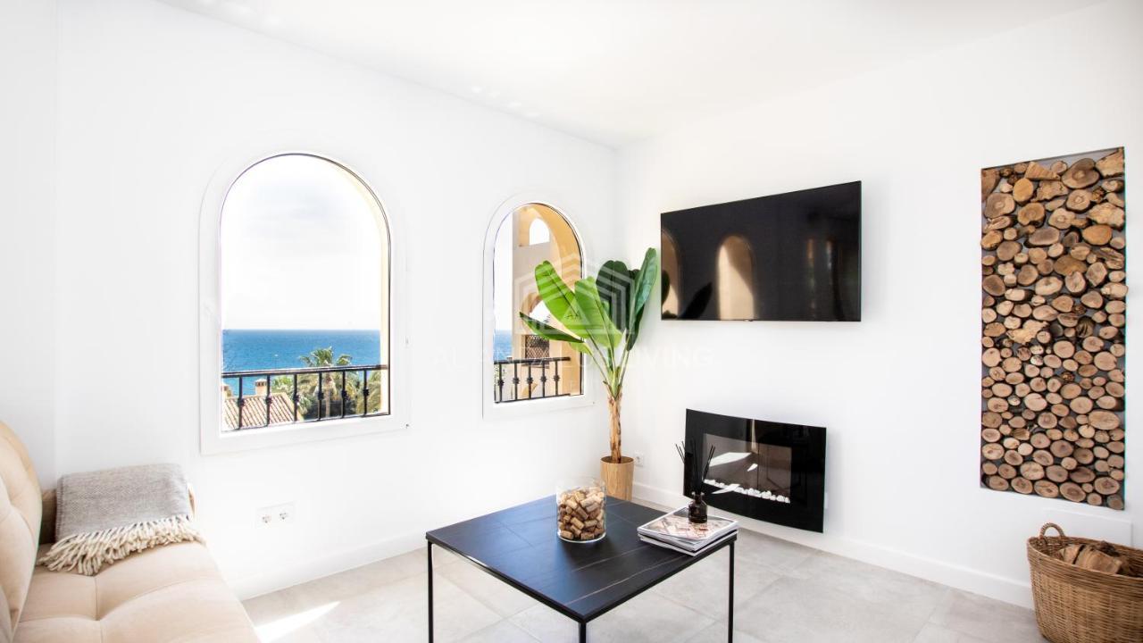 Panoramic Sea Views And Direct Access To The Beach From The Community In Torrenueva Daire Málaga Dış mekan fotoğraf